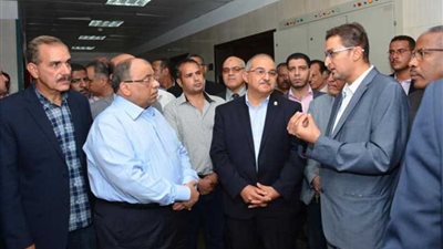وزير التنمية المحلية يشيد بمستوى الخدمة الصحية المقدمة بمستشفيات أسيوط الجامعية