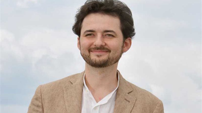 منح أبو بكر شوقي