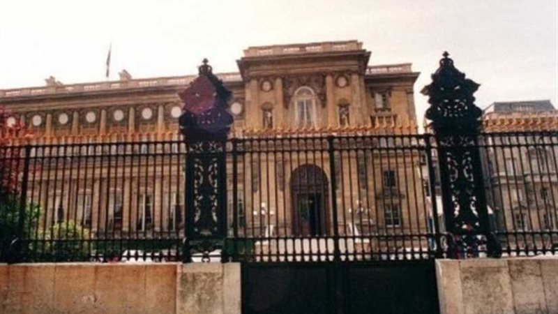 فرنسا تتريث بإجراءات