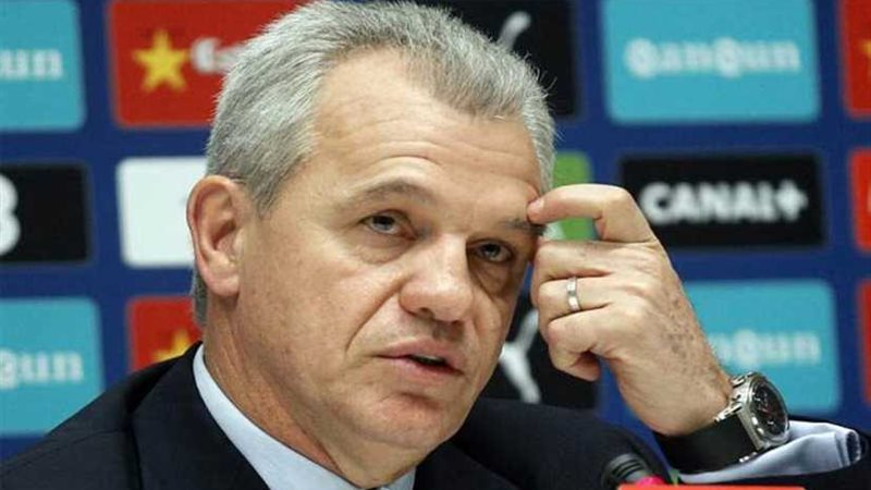 أجيري يختار 12 محترفًا