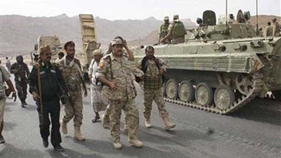 مقتل 8 حوثيين وإصابة 6 في اشتباكات مع الجيش اليمني بمأرب
