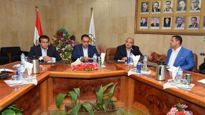 أسيوط تناشد رئيس الوزراء إدراج طلاب الجامعات في التأمين الصحي