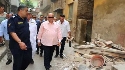 وفاة 3 وخروج 5 مصابين من تحت أنقاض عقار بشبرا