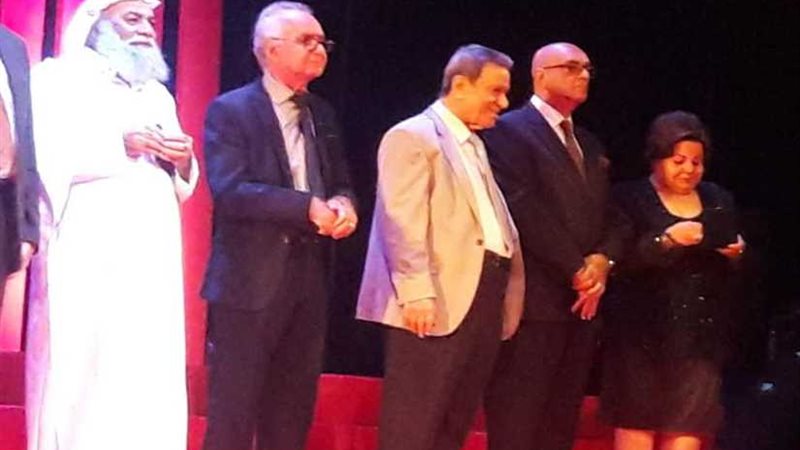 المعاصر والتجريبى