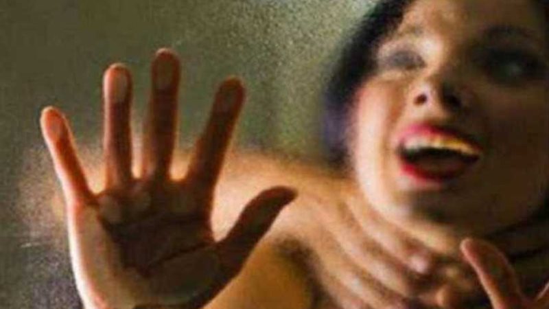 إجهاض طالبة تعرضت