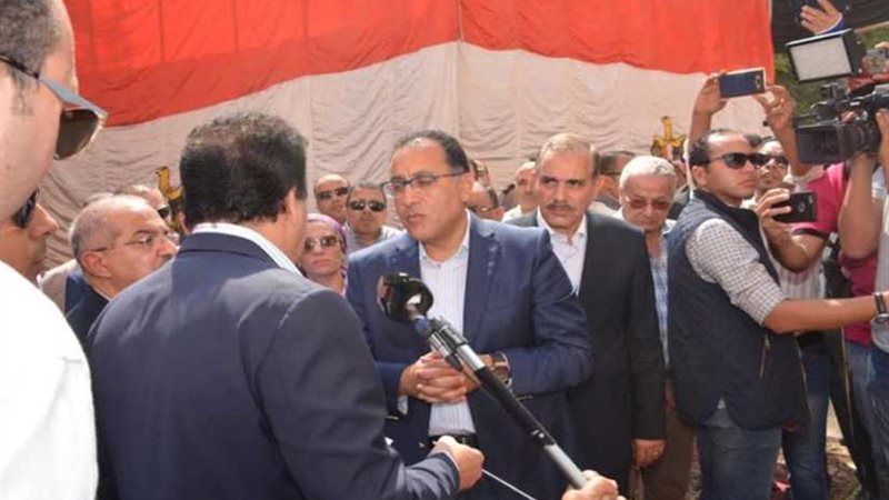 رئيس الوزراء يعد