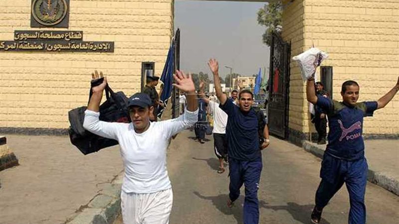 العفو عن 158 والإفراج