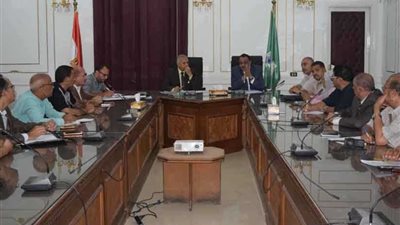 تنفيذًا لتكليفات الرئيس.. المنيا تبدأ في ربط طرقها الداخلية بالشبكة القومية