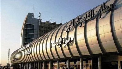 الحكومة تنفي شائعة انقطاع الكهرباء عن مطار القاهرة