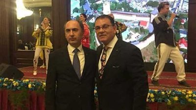 حاتم باشات يستمع لمشكلات إدارة الزيتون التعليمية ... ويشارك في إحتفالات 