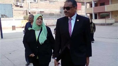 حراسة أمنية على مجمع مدارس أسكو لمنع معاكسة الطالبات بشبرا الخيمة