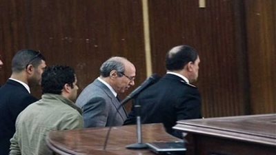 سماع شهادة العادلي في محاكمة مرسى وآخرين باقتحام السجون
