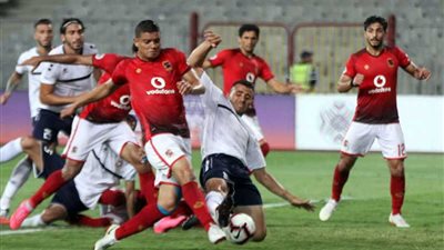 طاقم تحكيم سعودي لمباراة الأهلي والنجمة اللبناني بالبطولة العربية