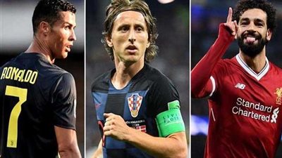 فيفا تنشر صورة جديدة للنجم مودريتش قبل حفل الأفضل في العالم