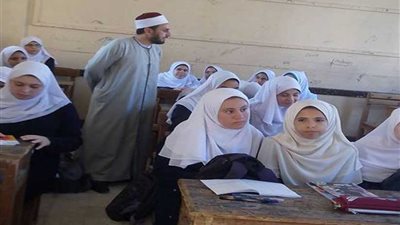 وكيل أزهر الدقهلية يتفقد معهدي أجا