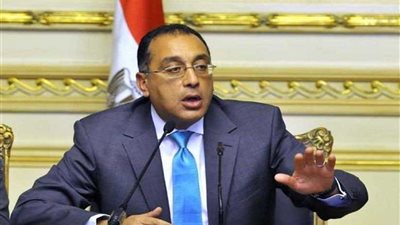 مدبولي يطلب تقريرا عن مشكلات مشروع دواجن 