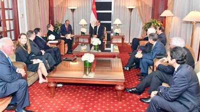 الرئيس السيسي يؤكد انفتاح مصر على تعزيز الحوار بين الشعوب بمختلف أطيافها ومذاهبها