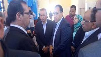 رئيس الوزراء يتفقد مشروع تنمية وزراعة واستصلاح الأراضى بقرية المراشدة بقنا