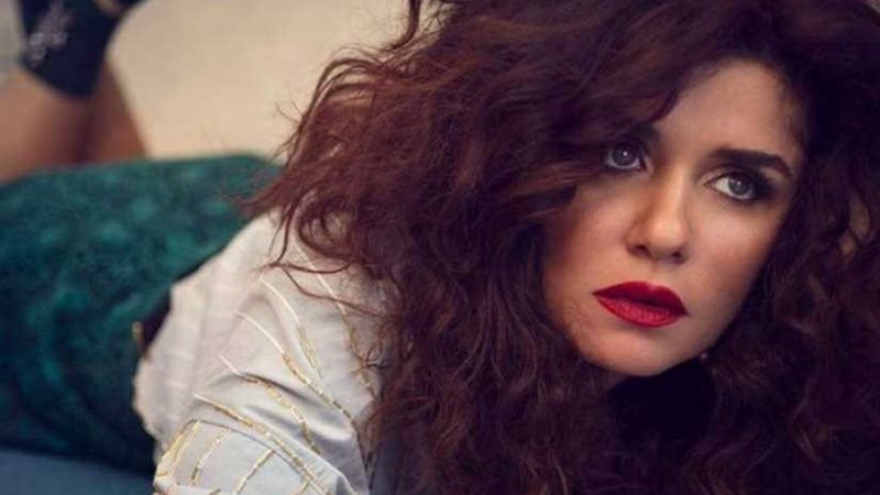 غادة عادل تعود للبلاتوهات