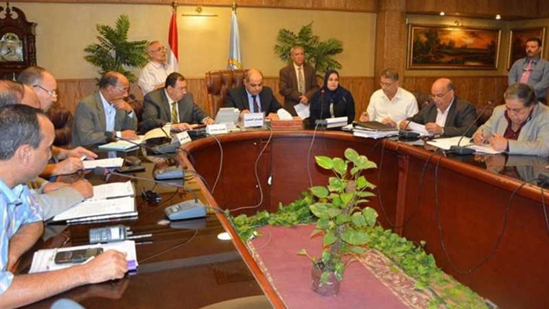 في أول لقاء جماهيري