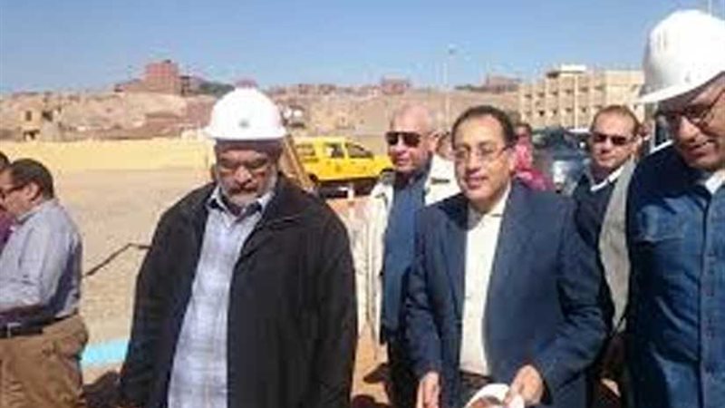 مدبولي يتفقد محطة