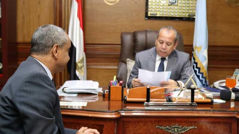 محافظ كفرالشيخ يناقش