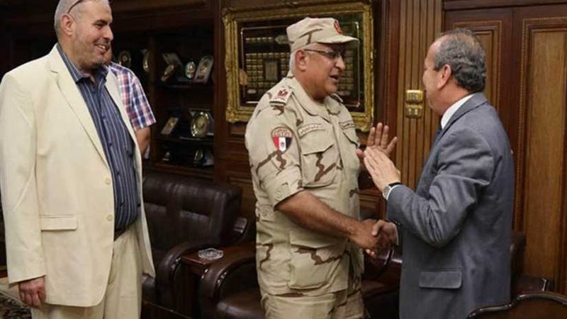 محافظ كفرالشيخ يبحث