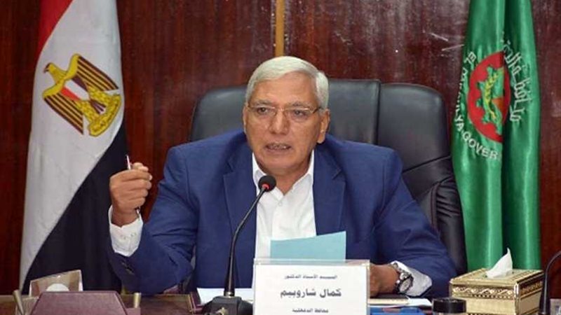 شاروبيم يلتقي العاملين