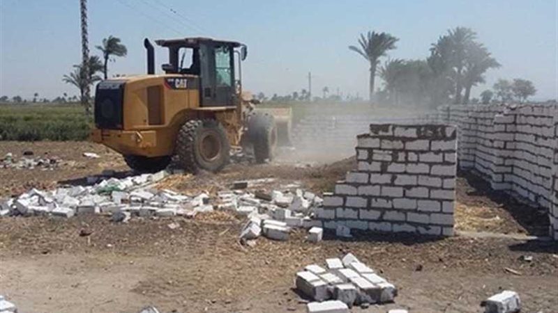 إزالة 64 حالة تعد