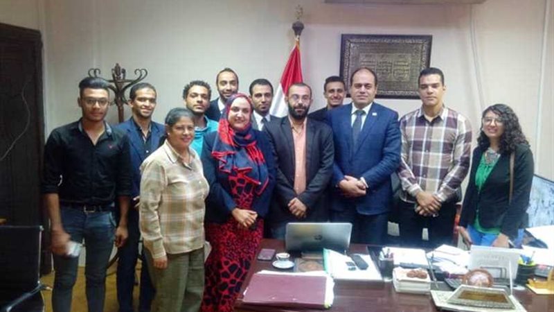 شباب وفتيات القاهرة