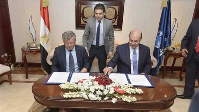 مميش: توقيع اتفاقية