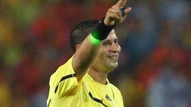 عاشور حكما لمباراة