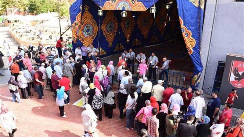 بالمستندات اللجنة