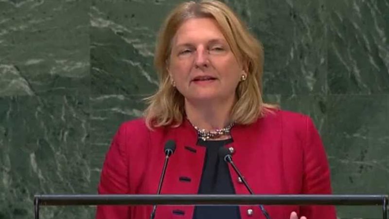 شاهد..وزيرة خارجية