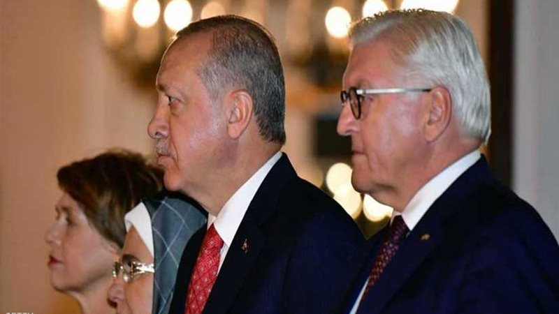 العشاء المر.. رئيس