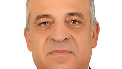 رئيس هيئة المعاهد والمستشفيات التعليمية في 20 معلومة (سيرة ذاتية)