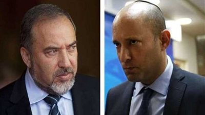 وزير إسرائيلي يهاجم ليبرمان ويتهمه بـ