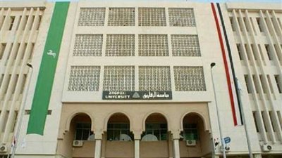 بدء تطبيق البصمة الإلكترونية في تسجيل حضور طلاب جامعة الزقازيق