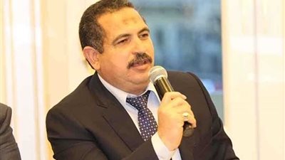 خبير اقتصادي: وقف استيراد الغاز يوفر 3 مليارات دولار سنويا ويخفف الضغط على العملات