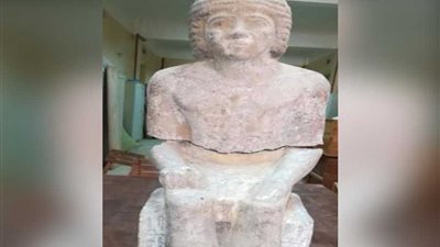 الآثار: اكتشاف مقبرة 