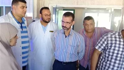 مدير الطب العلاجي يفاجئ مستشفى سيدي سالم المركزي بجولة تفقدية