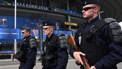 فرنسا تجمد أصول إدارة الأمن بوزارة الاستخبارات الإيرانية