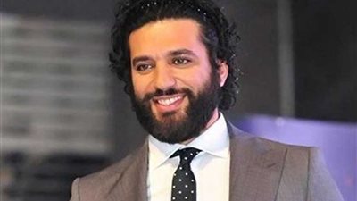 تدريبات بدنية قاسية لنجوم 