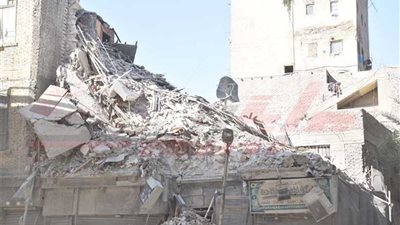 انهيار عقار فى منطقة الموسكى