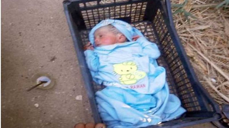 العثور على طفلة حديثة