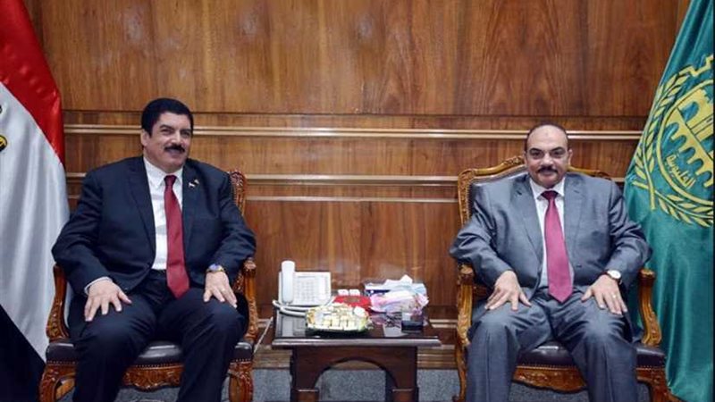 د. فرحات يلتقي محافظ