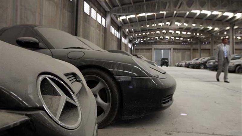 دبي تفرض غرامة 135