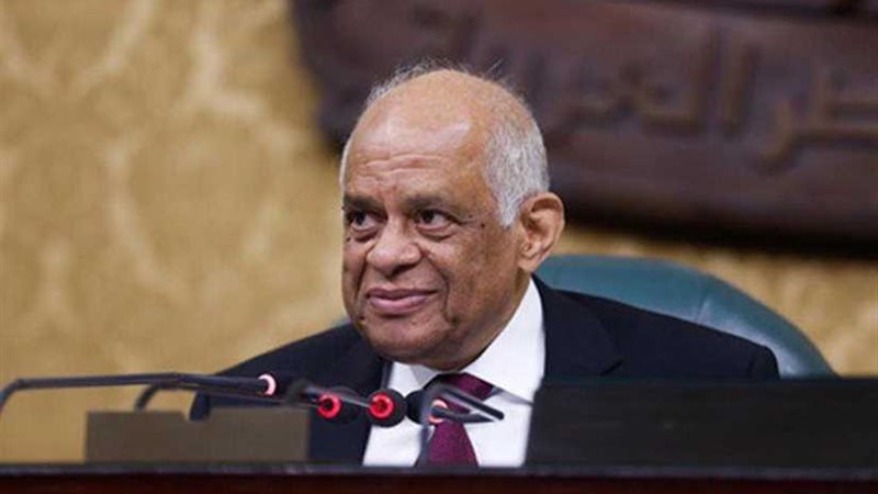 عبدالعال يوجه التحية