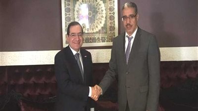 وزير البترول يبحث مع نظيره المغربي سبل تعزيز التعاون في مجال التعدين