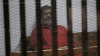 بدء محاكمة مرسي وآخرين بالتخابر مع حماس